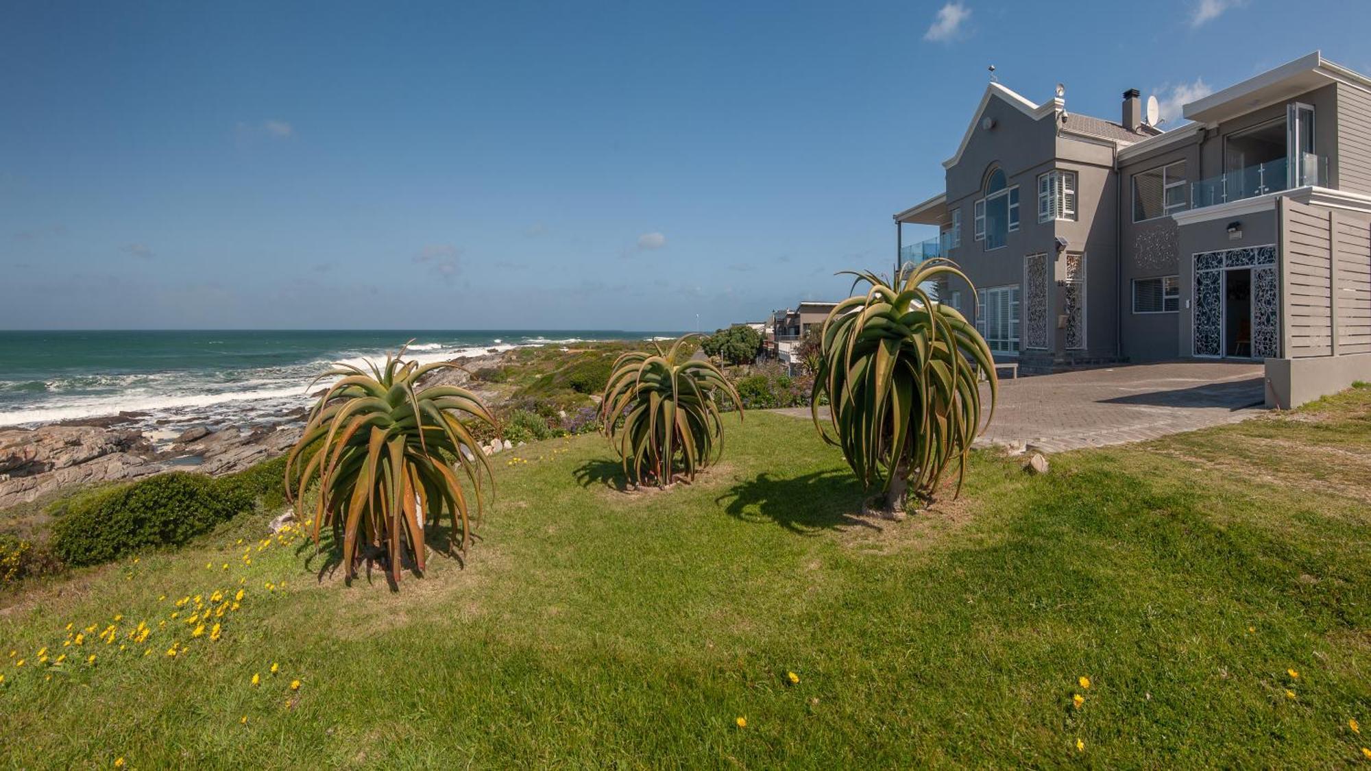 Absolute Ocean Boutique Guesthouse Херманус Экстерьер фото
