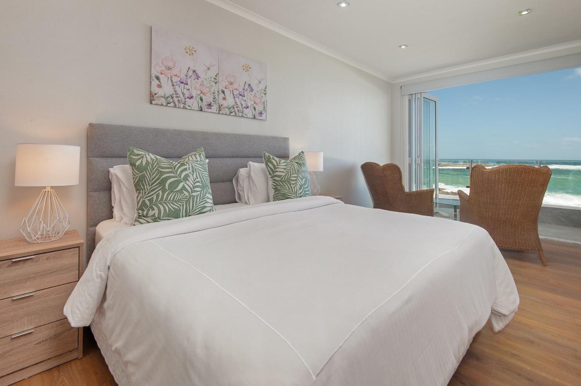 Absolute Ocean Boutique Guesthouse Херманус Экстерьер фото